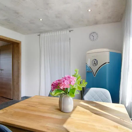 Fuchs Apartment *